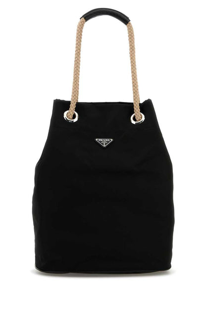 Prada-Handtaschen.