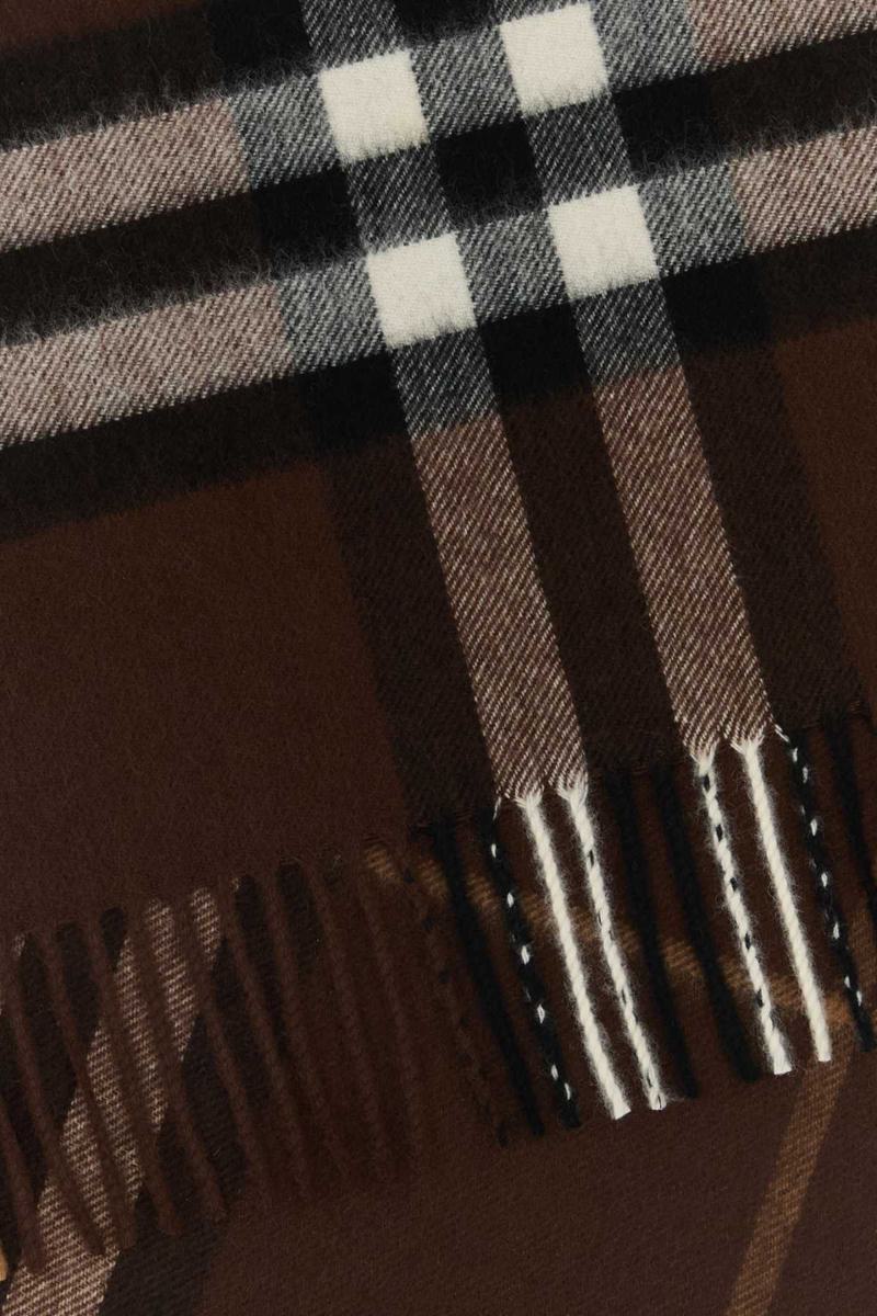 Burberry Schals und Foulards