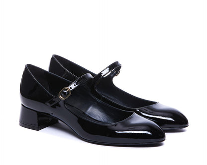 Stuart Weitzman mit Absatz