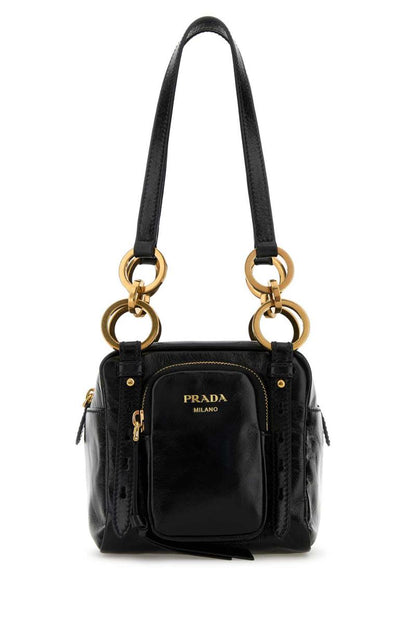 Prada-Handtaschen.