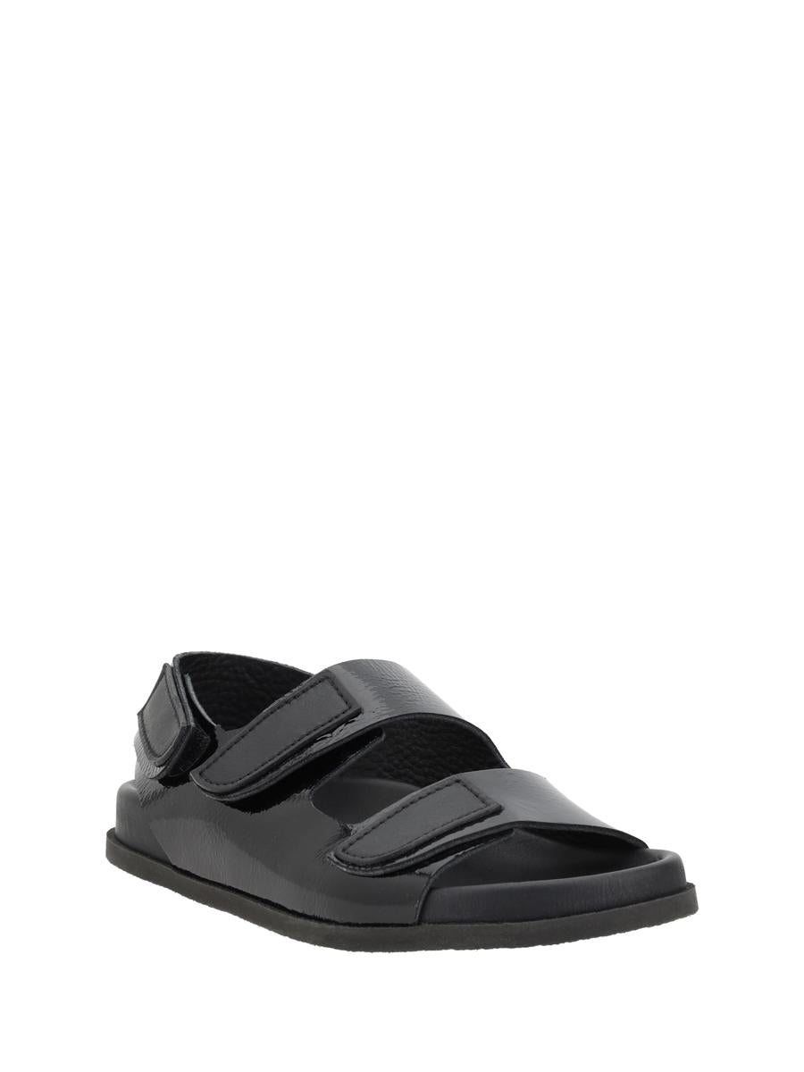 Pedro García Sandalen