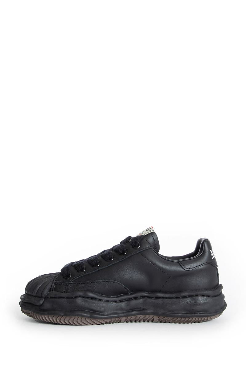 Sneakers von Maison Mihara Yasuhiro