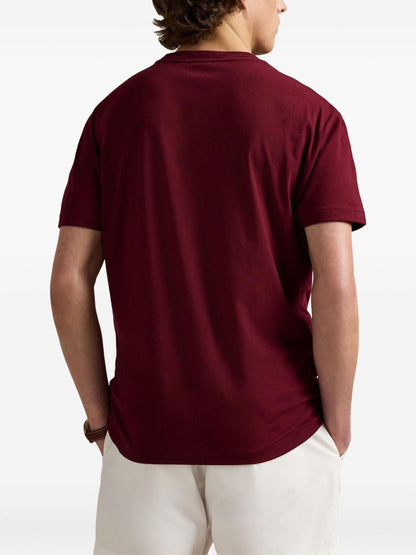 Individuelles Slim-Fit-T-Shirt mit Logo