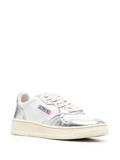 Autry „Medalist Low“ Sneakers aus verspiegeltem Leder