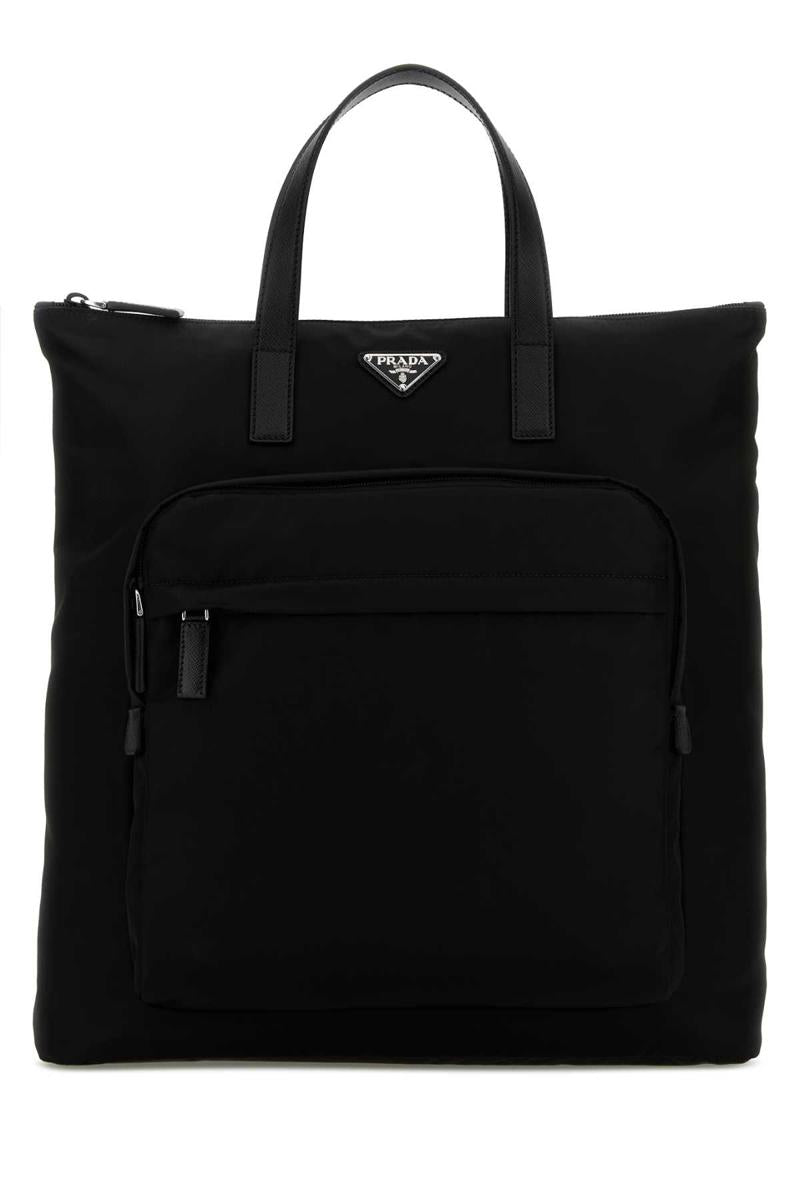 Prada-Handtaschen.