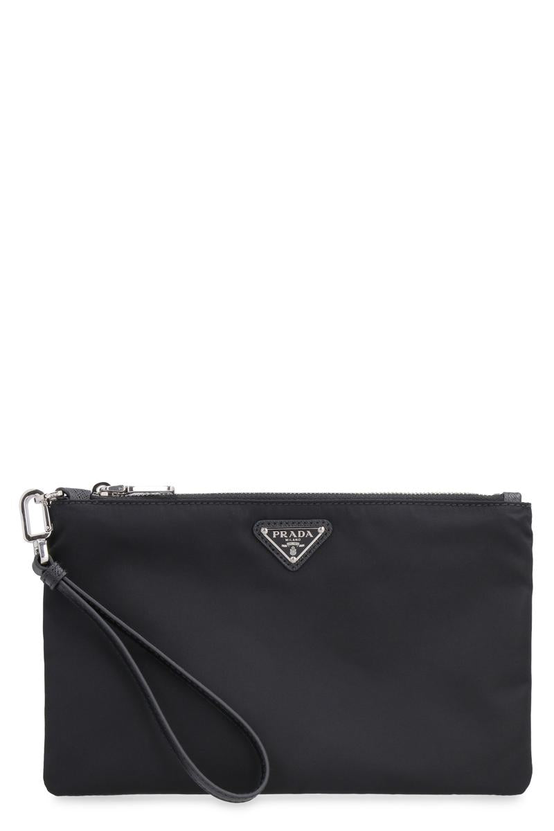 Prada – Beuteltasche aus Re-Nylon mit Logo