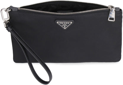 Prada – Beuteltasche aus Re-Nylon mit Logo