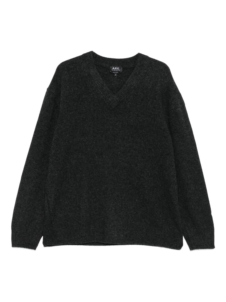 APC Pull Dany Kleidung