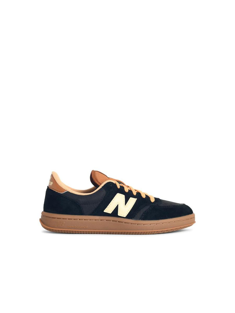New Balance „T500“ – Schwarze Wildleder-Sneaker