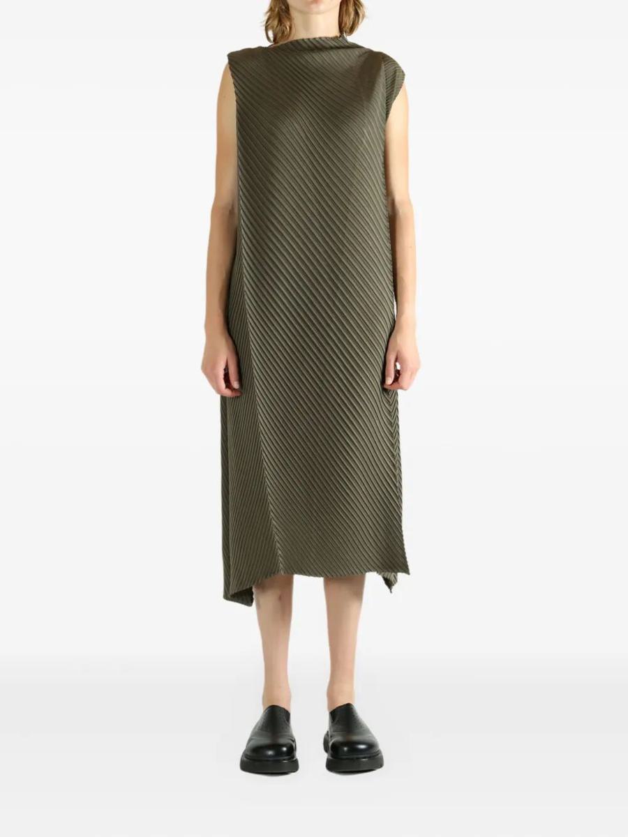 Issey Miyake „Soft Fold Pleats“ Kleid Kleidung