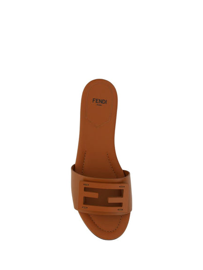 Fendi Sandalen