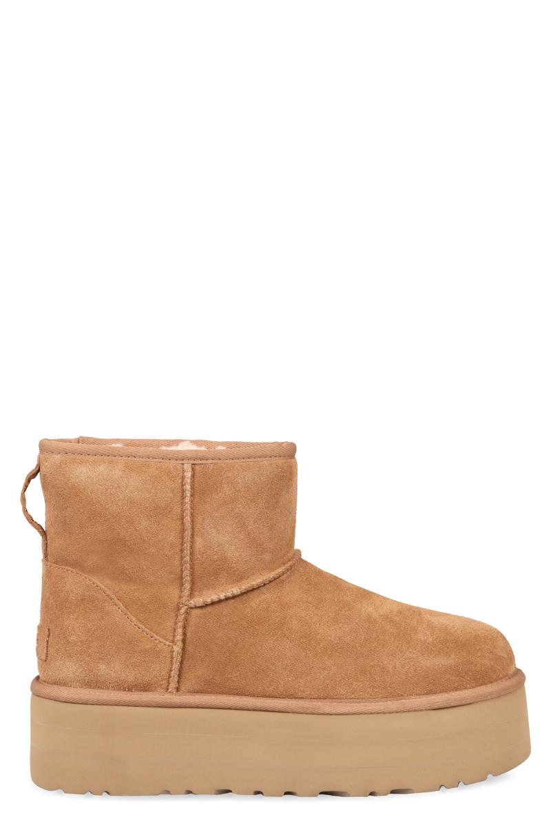 UGG Classic Mini-Stiefeletten mit Plateausohle