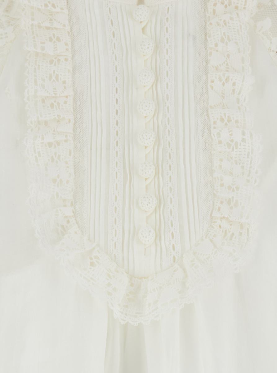 Weiße Bluse „Ascension“ mit Spitzeneinsätzen und Muschelsaum aus Ramie für Damen