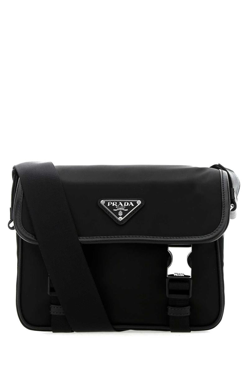 Prada-Handtaschen.