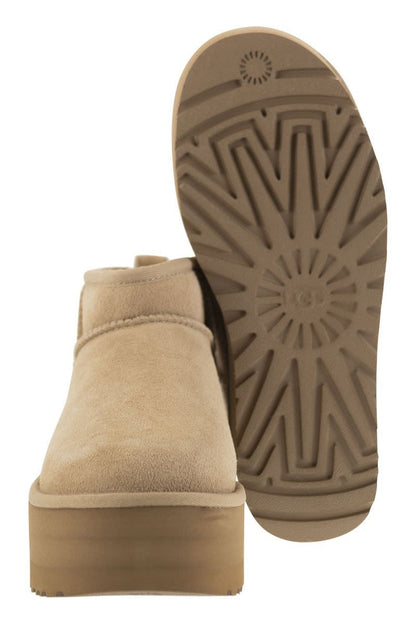 Ugg – Klassische Ultra-Mini-Plateau-Stiefeletten