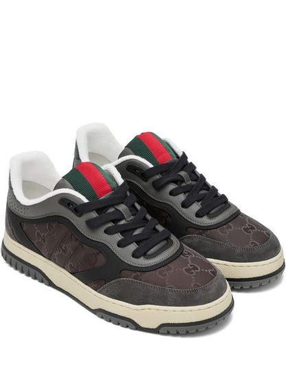 Flache Gucci-Schuhe
