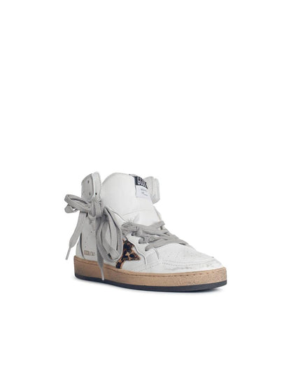 Golden Goose – Weiße Ledersneaker „Sky-Star“ mit Knöchelsignatur und Leo-Pferdehaareinsätzen