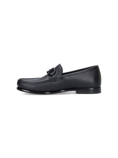 Salvatore Ferragamo Flache Schuhe