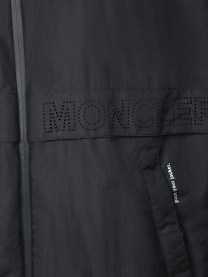 Moncler Grenoble Jacken