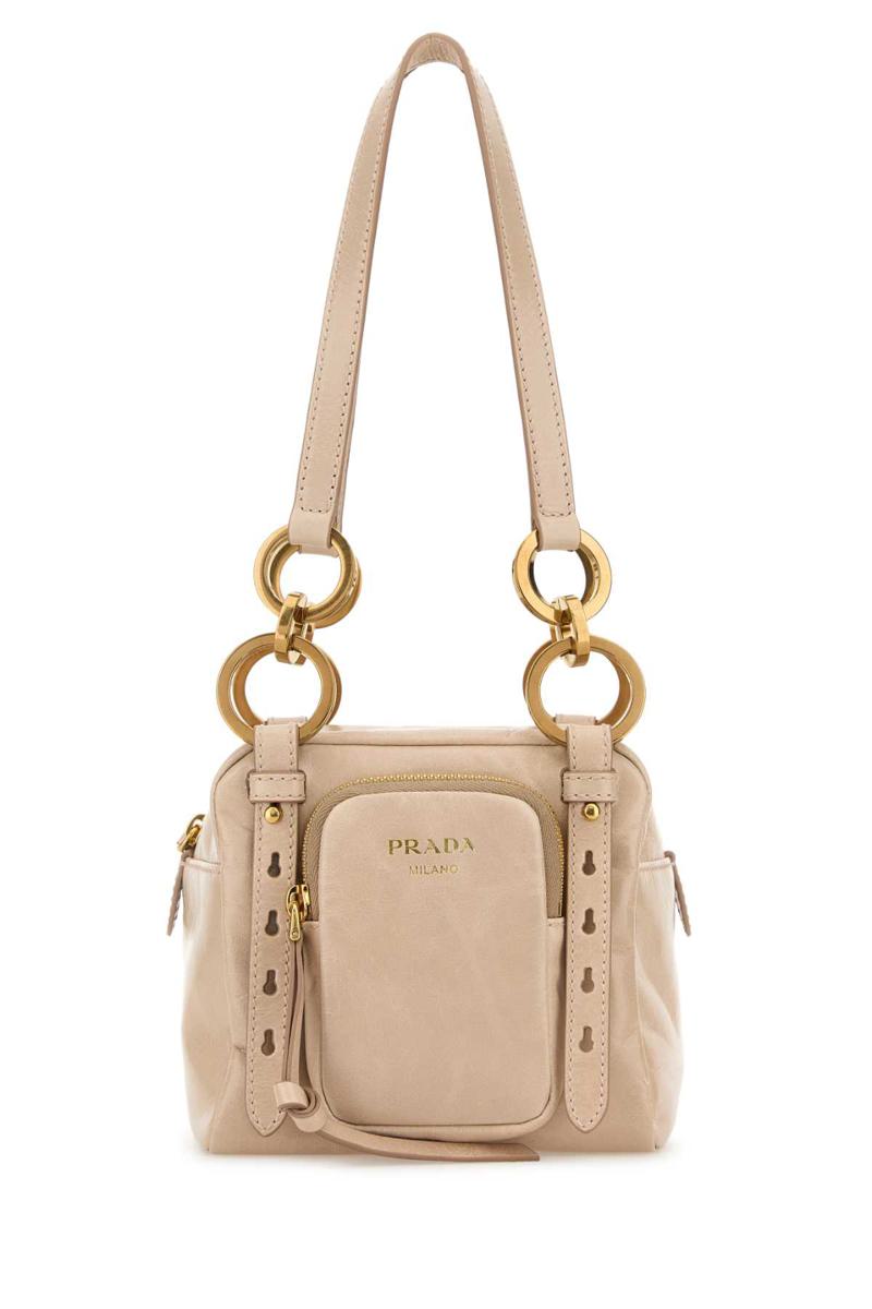 Prada-Handtaschen.