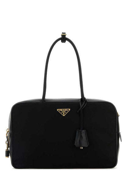Prada-Handtaschen.