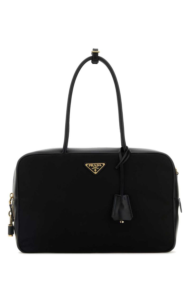 Prada-Handtaschen.