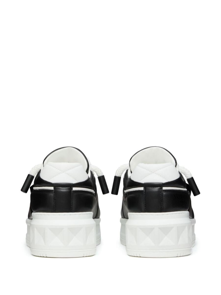 Valentino Garavani „One Stud“-Ledersneaker