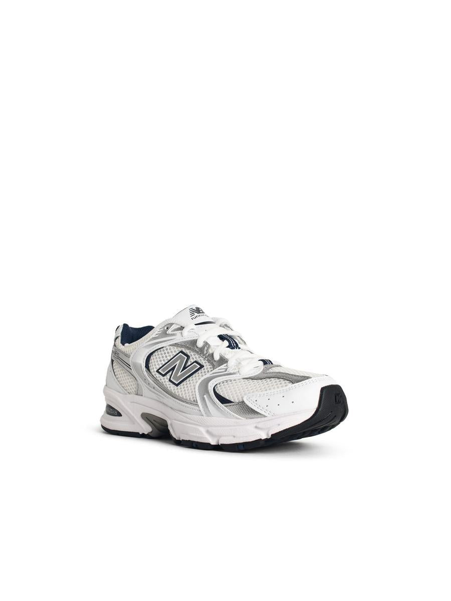 New Balance „530“ – Weiße Stoff-Sneaker