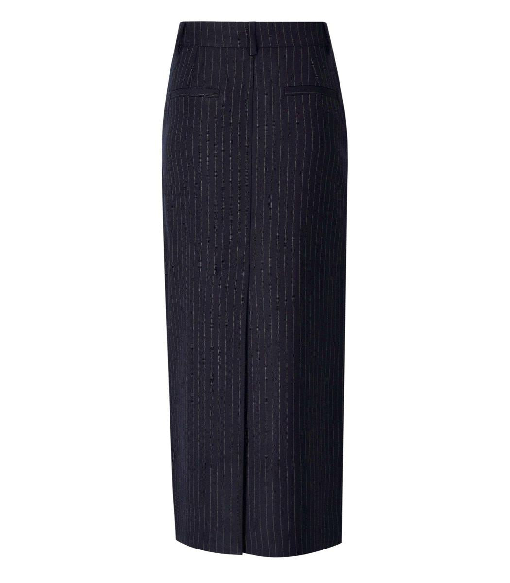 Essentiel Antwerp – Glossar – Marineblauer Midirock