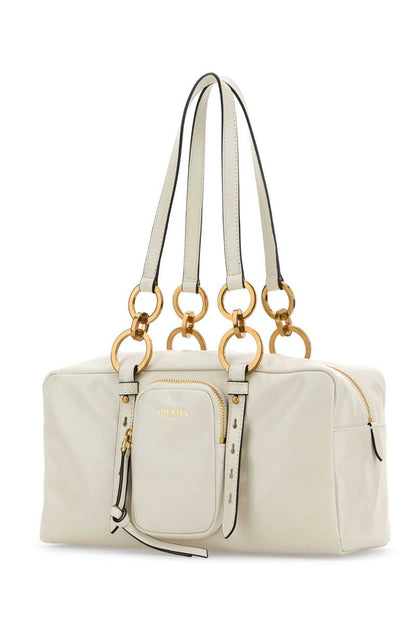 Prada-Handtaschen.
