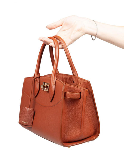Salvatore Ferragamo Handtasche aus gehämmertem Leder
