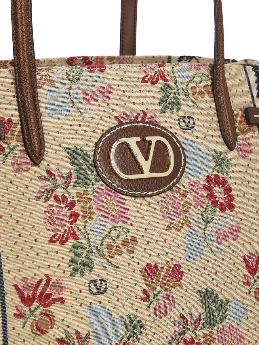 Valentino Garavani Taschen