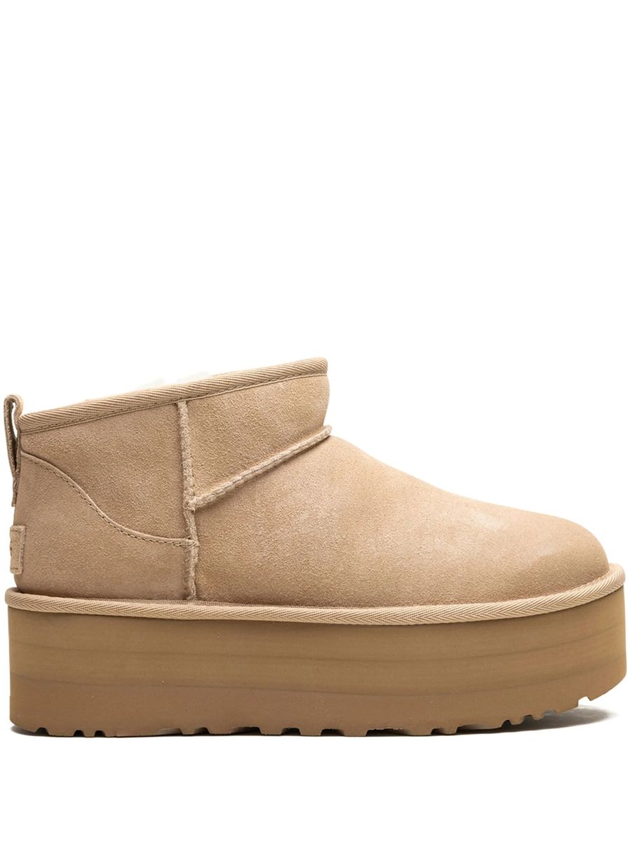 Ugg – Klassische Ultra-Mini-Plateau-Stiefeletten