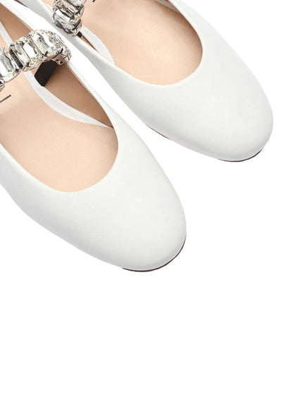 Weiße Ballettschuhe mit Kristallverzierungen aus Leder für Damen