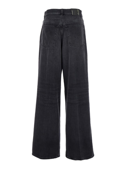 Schwarze Jeans mit Falten vorne und Logo-Patch auf der Rückseite aus Baumwolle für Damen