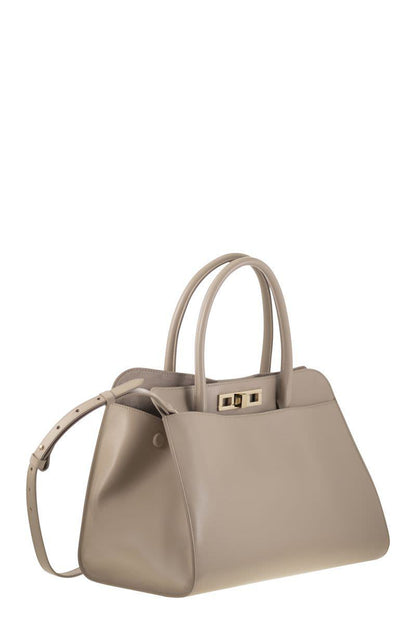 Fabiana Filippi Große Handtasche mit Metallaccessoire