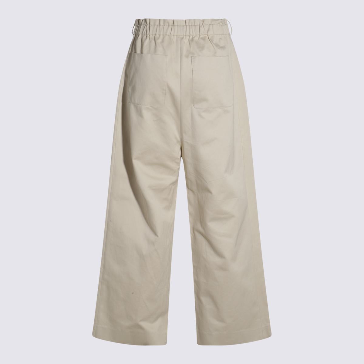 Beige Baumwollhose hinzufügen