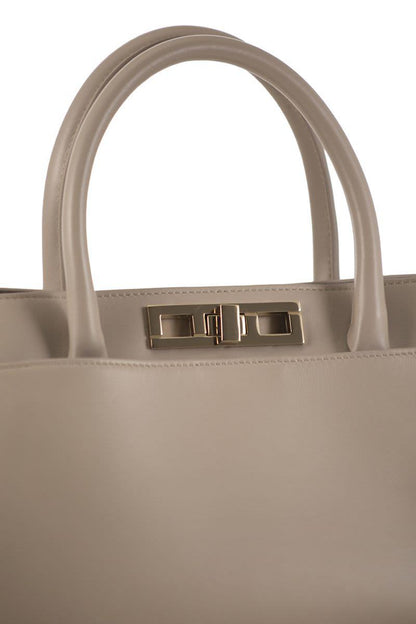 Fabiana Filippi, mittelgroße Handtasche mit Metall-Accessoire