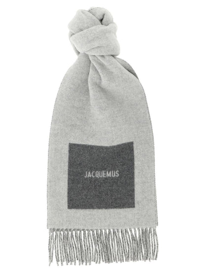 Jacquemus-Schal „L'Echarpe Rond Carré“.