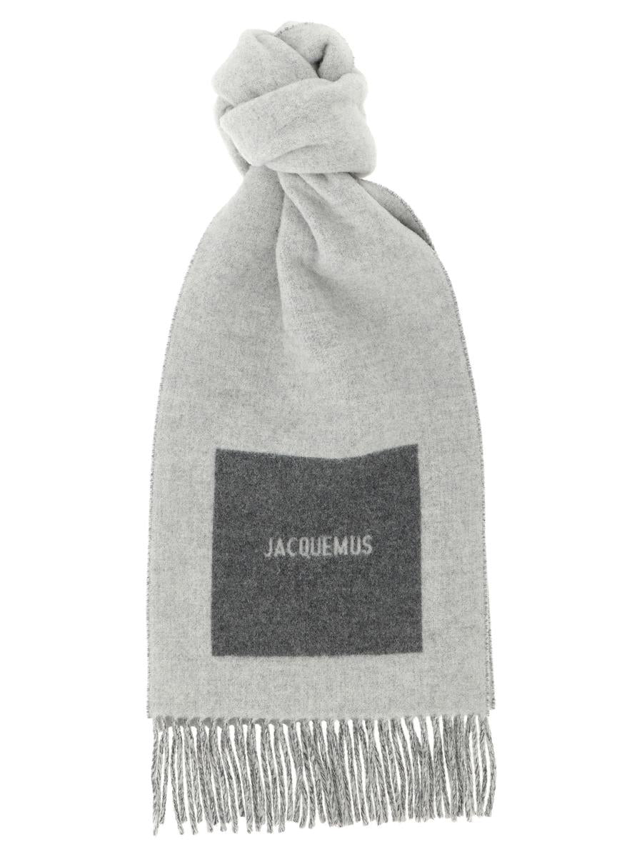 Jacquemus-Schal „L'Echarpe Rond Carré“.