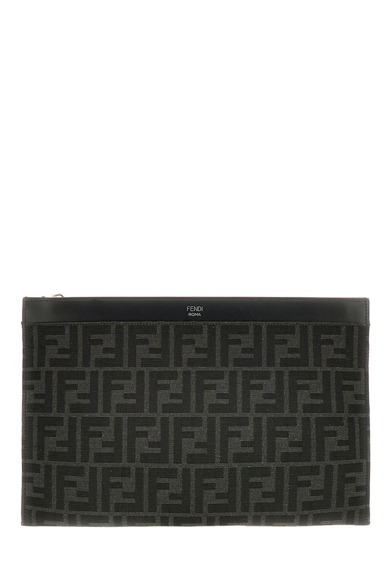 Fendi-Handtaschen.