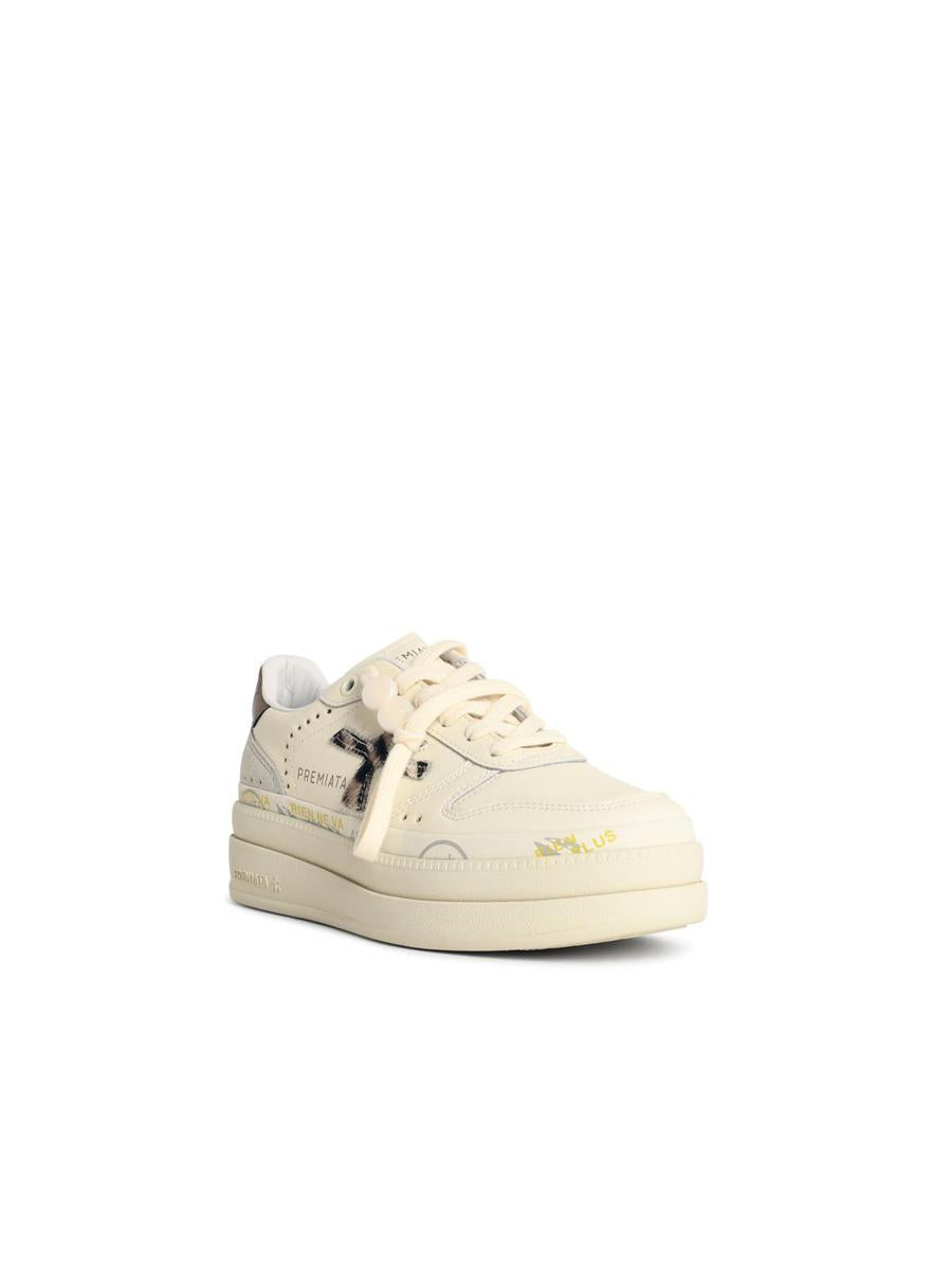 Premiata „Micol“ – Elfenbeinfarbene Sneakers aus Ledermischung