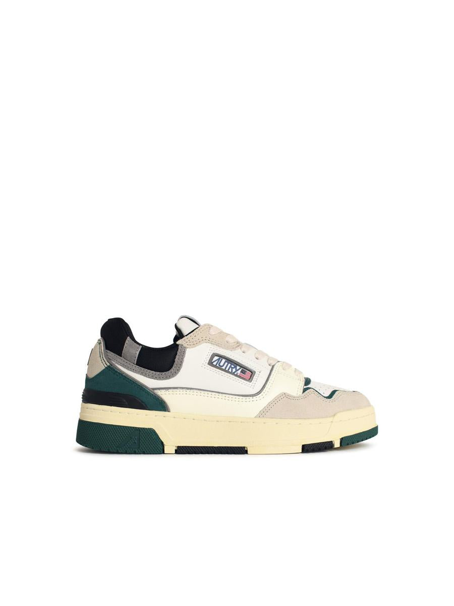 Autry „Clc Low“ Sneakers aus Wildleder und Leder in Weiß und Grün „Forest“