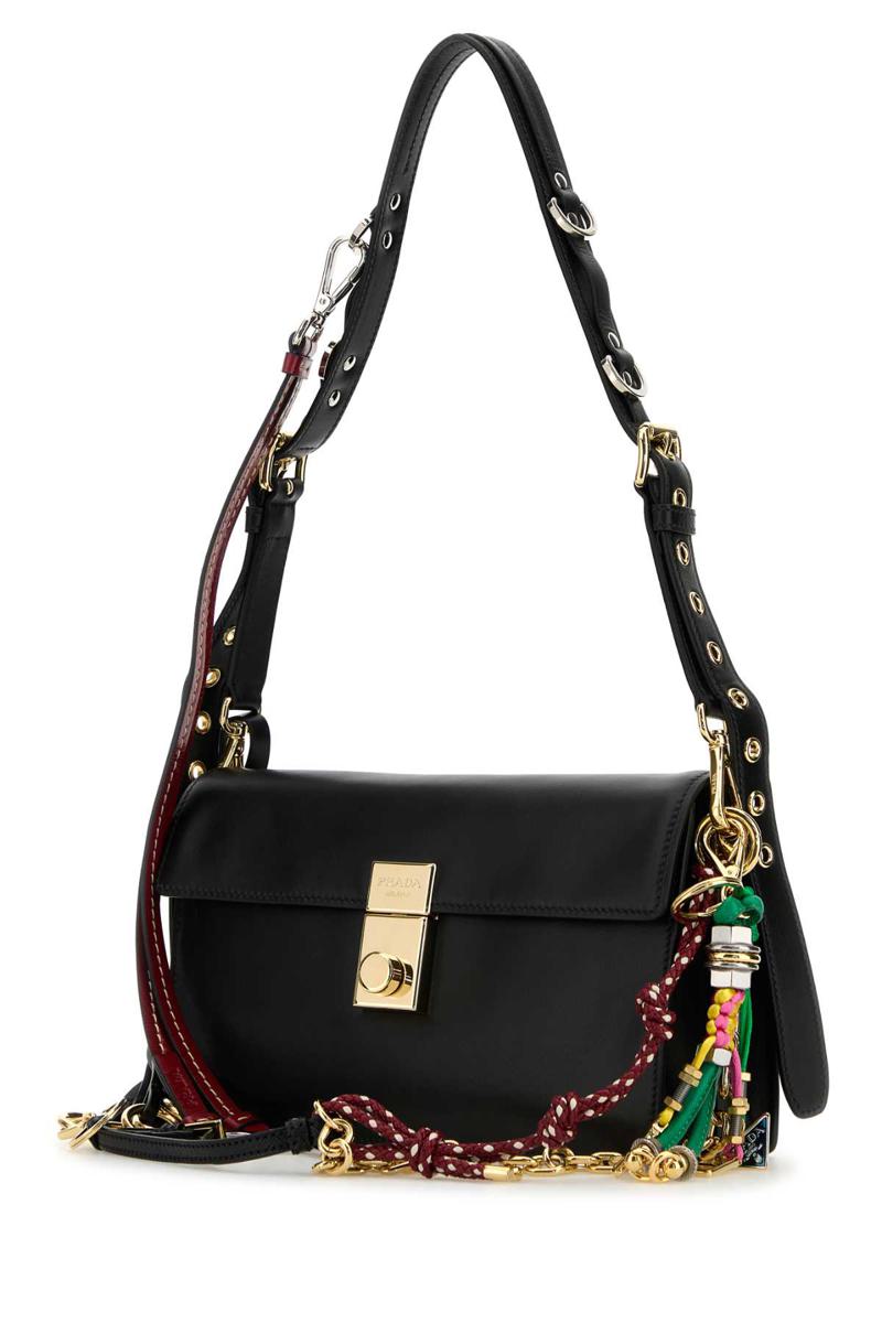 Prada-Handtaschen.